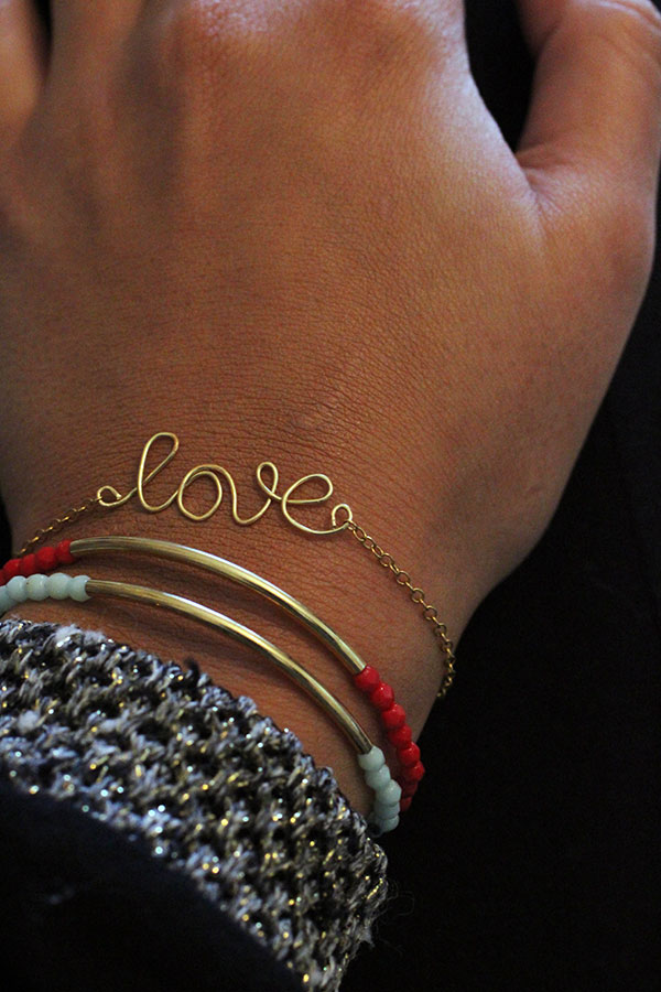 handmade-jewelry-wire-love-bracelet-gold